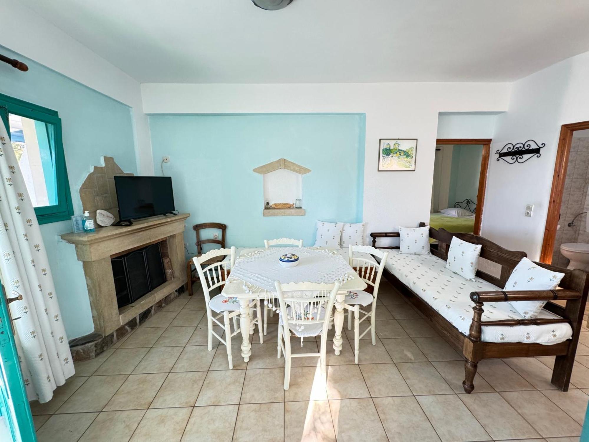 Patras Apartments Fourni Ikarias Bagian luar foto