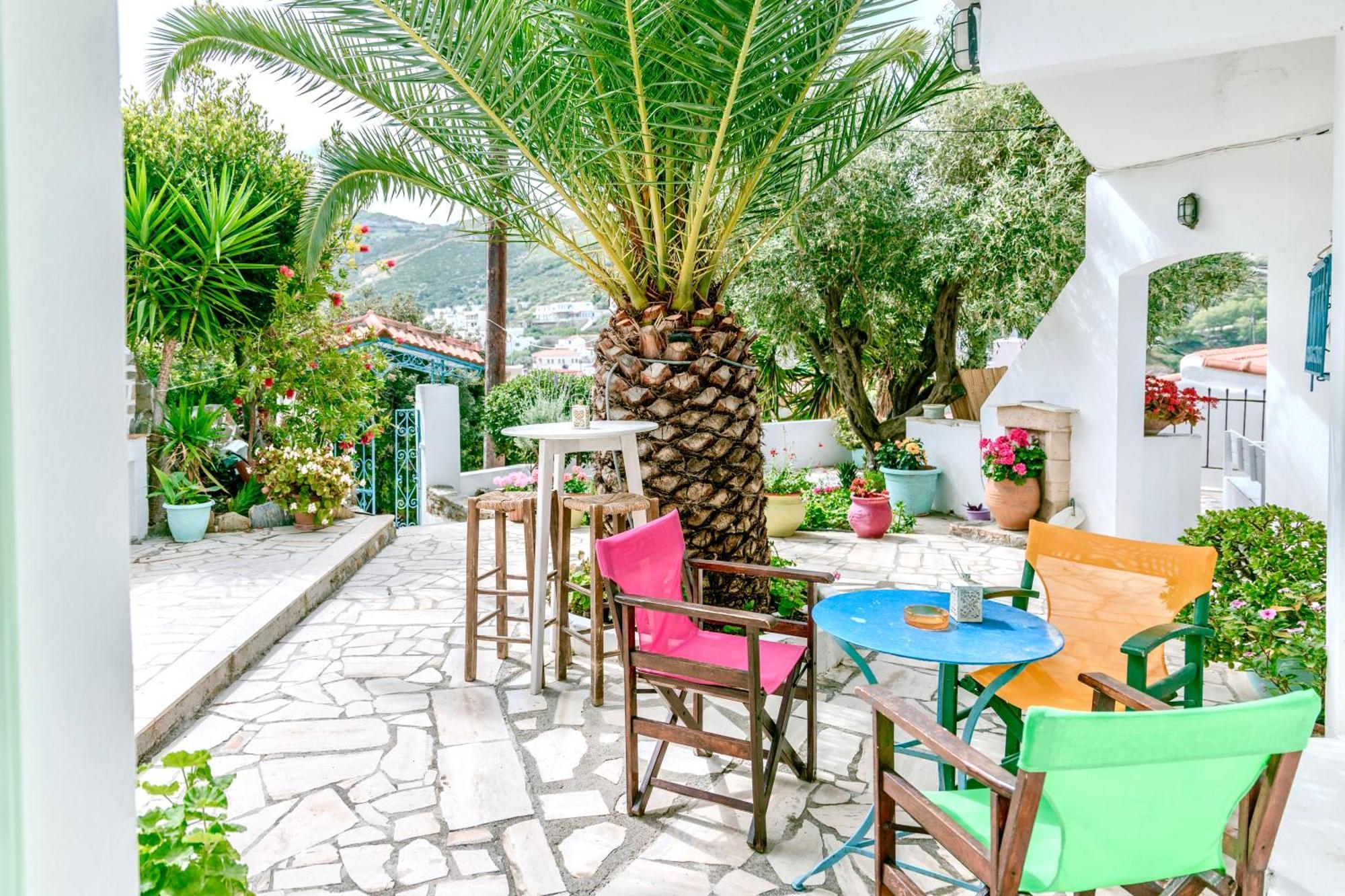 Patras Apartments Fourni Ikarias Bagian luar foto