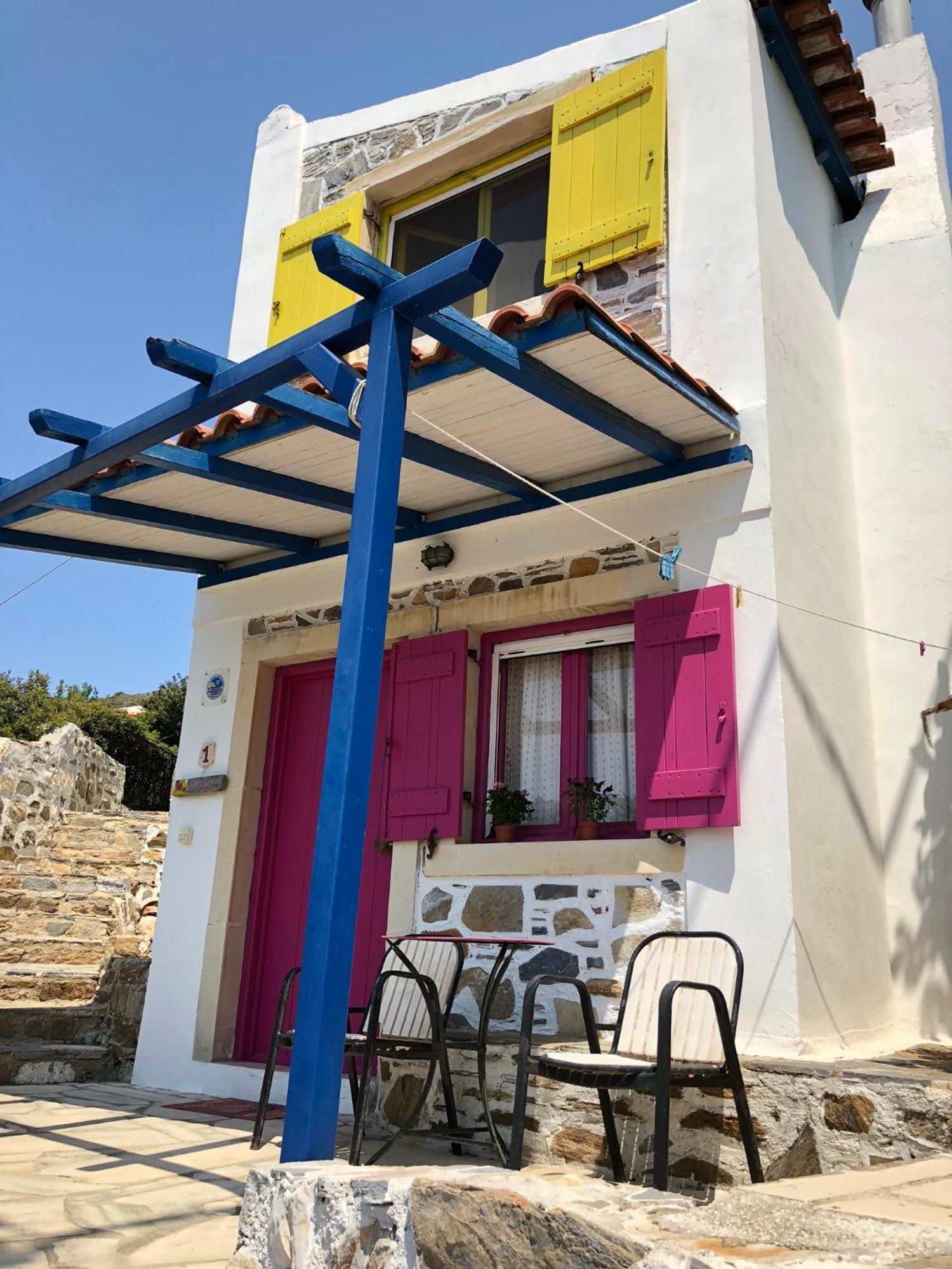 Patras Apartments Fourni Ikarias Bagian luar foto
