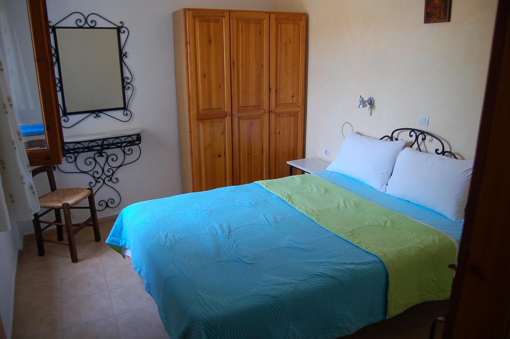 Patras Apartments Fourni Ikarias Bagian luar foto