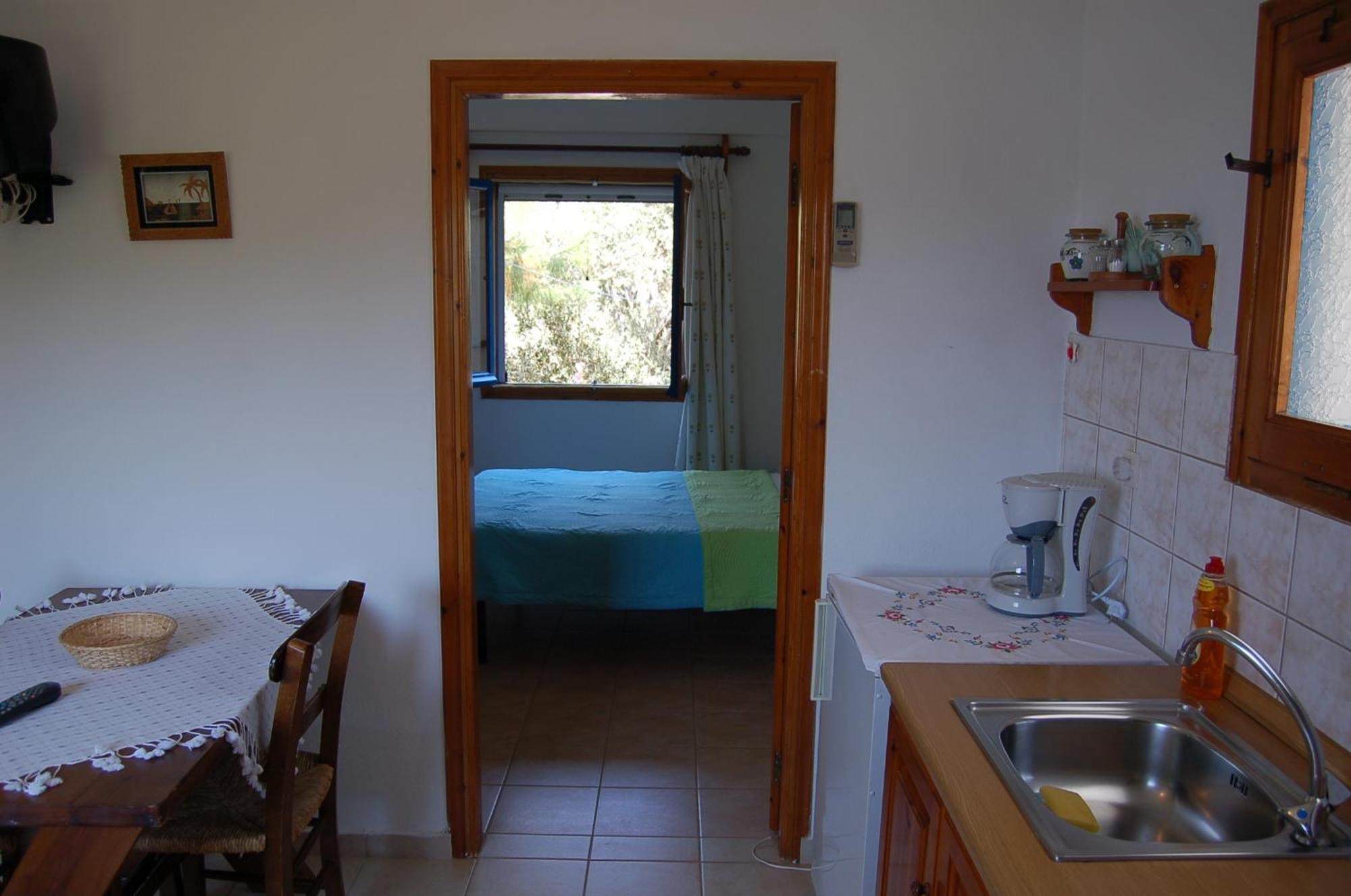 Patras Apartments Fourni Ikarias Bagian luar foto